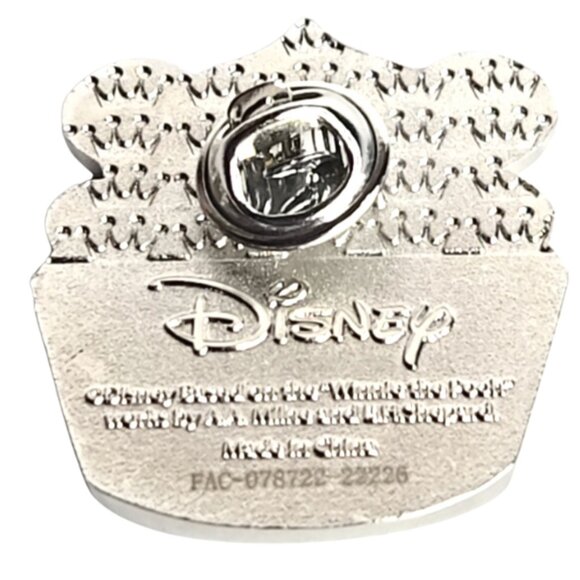 Loungefly Disney Winnie The Pooh Sweets Blind Box Pin - Pooh Cupcake - Opened - Picture 2 of 2